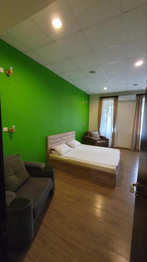Your Home Hotel Tbilisi Eksteriør billede